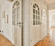 Как выбрать дверь, если в доме есть дети и животные